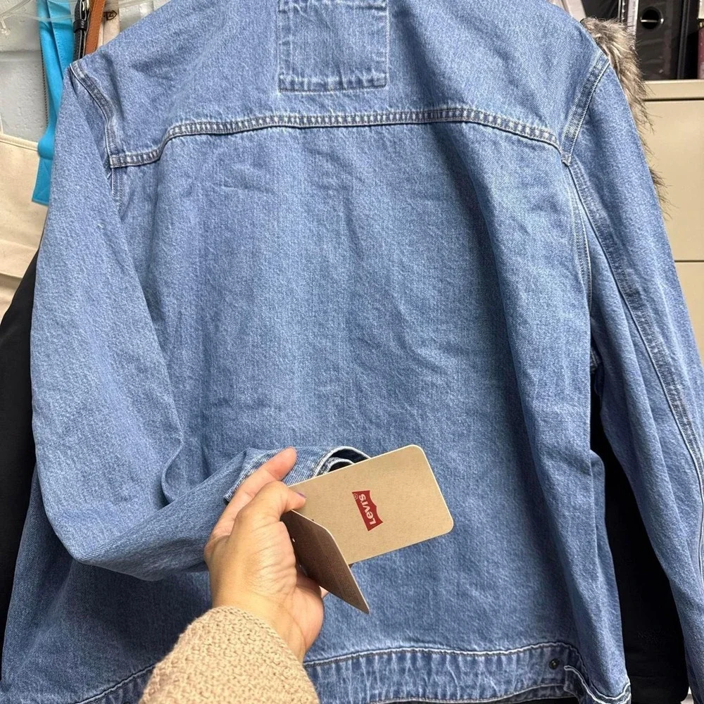 Levi's Light Blue Denim Shirt Jacket with Chest Flap Pockets
